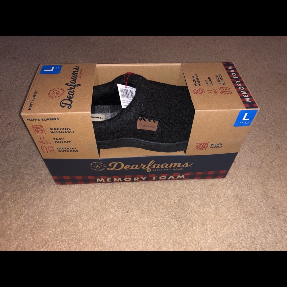 Large Dearfoams Memory Foam Men’s Slippers